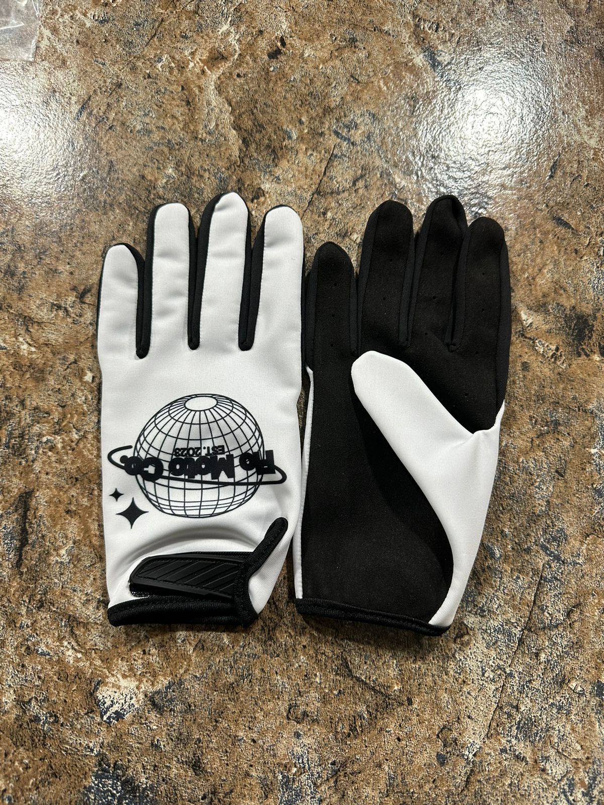 “Ozark” gloves