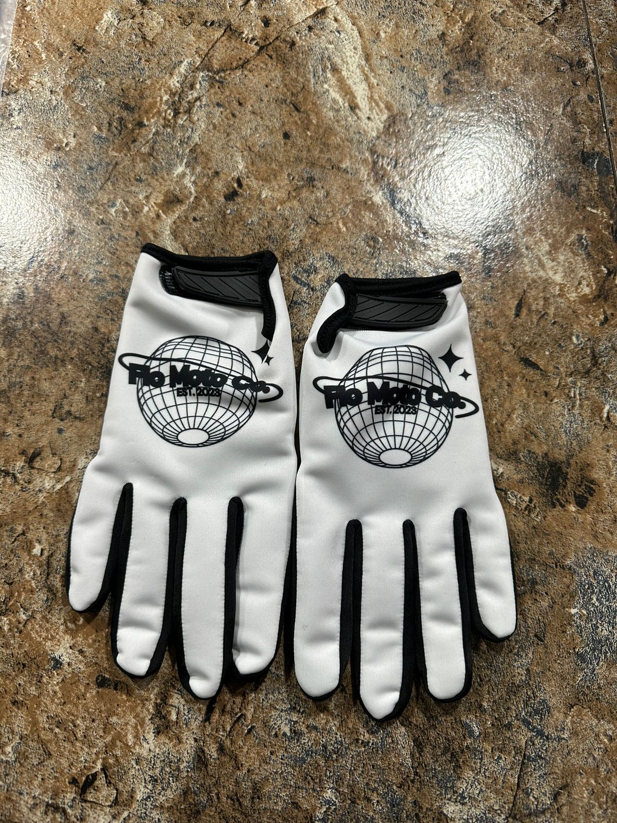 “Ozark” gloves